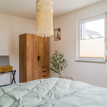 Wunderschoene Moeblierte Neuwertig 公寓 弗里森海姆