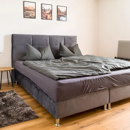 Wunderschoene Moeblierte Neuwertig *