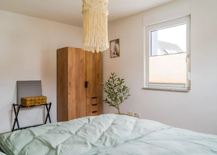 Wunderschoene Moeblierte Neuwertig شقة فريزينهايم